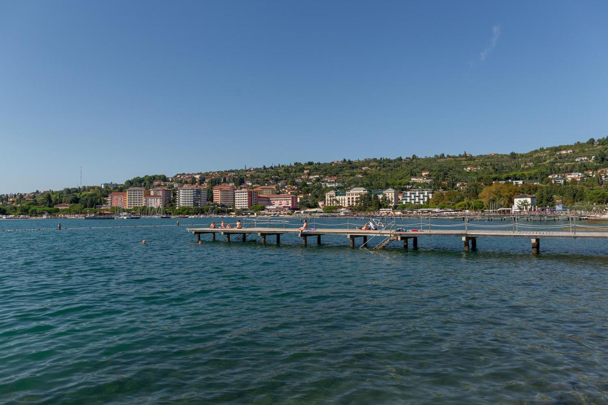 Ferienwohnung Floating Sea House Shark 3 Portorož Exterior foto