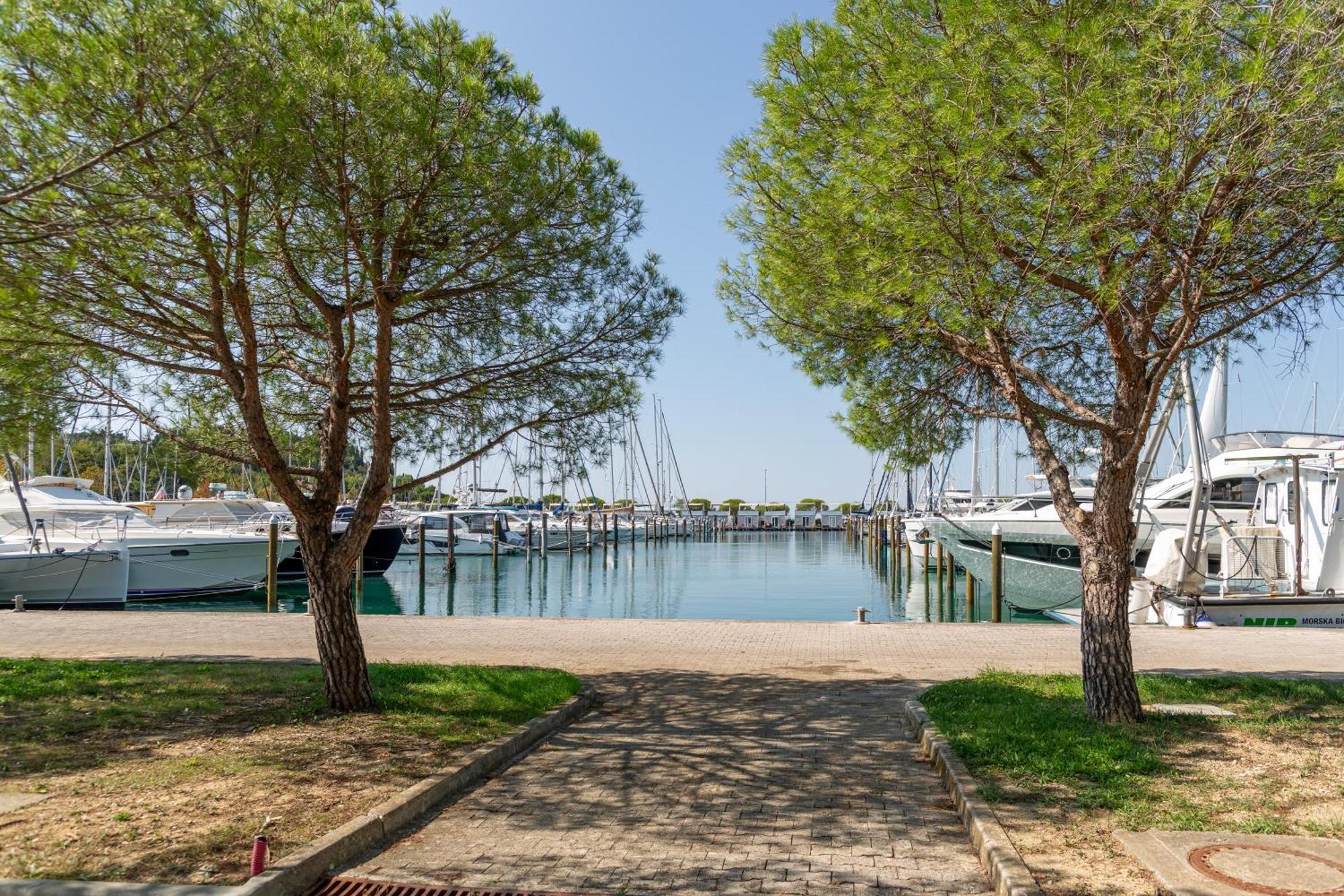 Ferienwohnung Floating Sea House Shark 3 Portorož Exterior foto