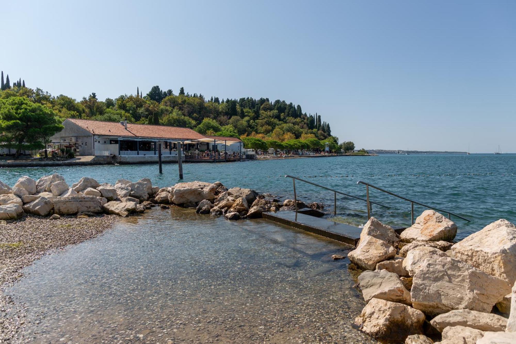Ferienwohnung Floating Sea House Shark 3 Portorož Exterior foto